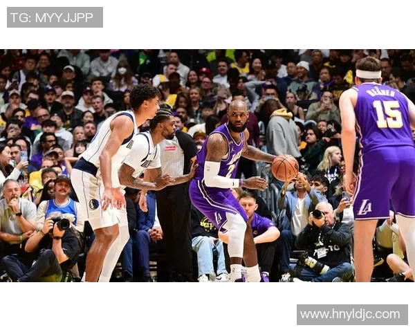 湖人大胜独行侠，詹姆斯28+7+10完美发挥：无可匹敌的篮球传奇