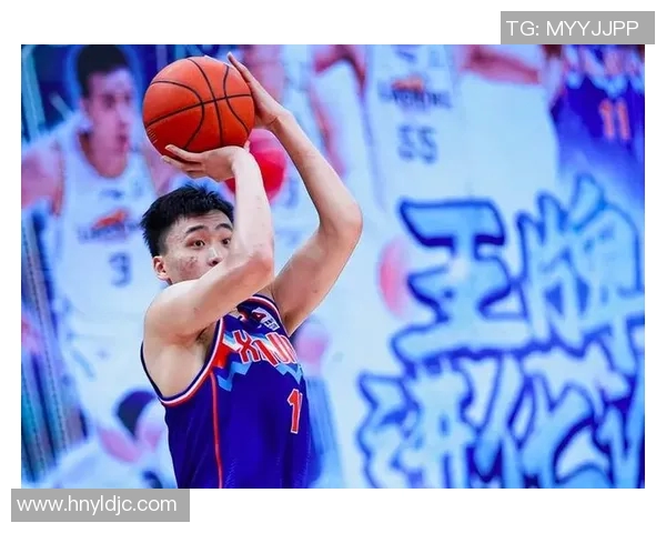 新疆齐麟跳投技艺精湛引发热议球迷热盼新赛季精彩表现